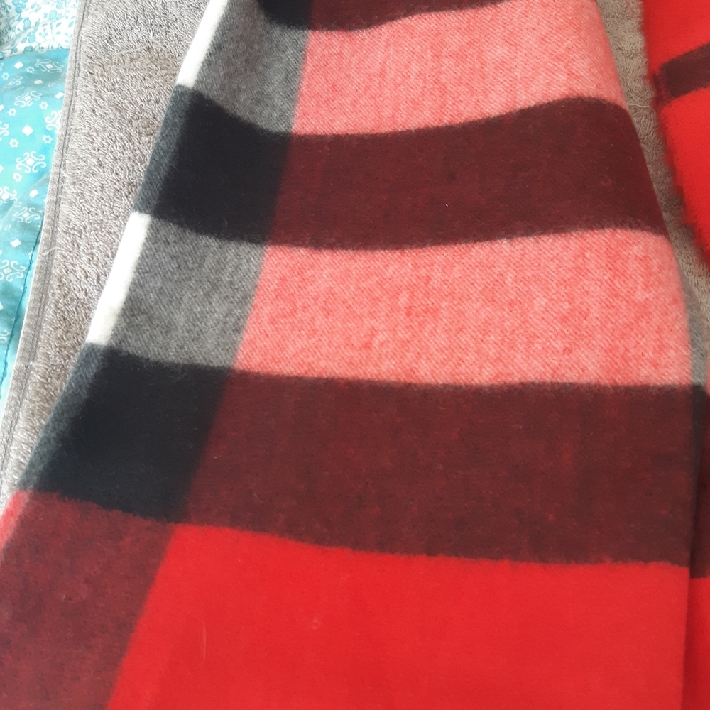 Scarf shawl - Picture 2 of 3